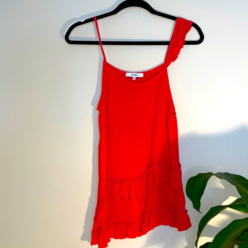 Ro&de Size medium summer tank with ruffles on strap and bottom light and airy